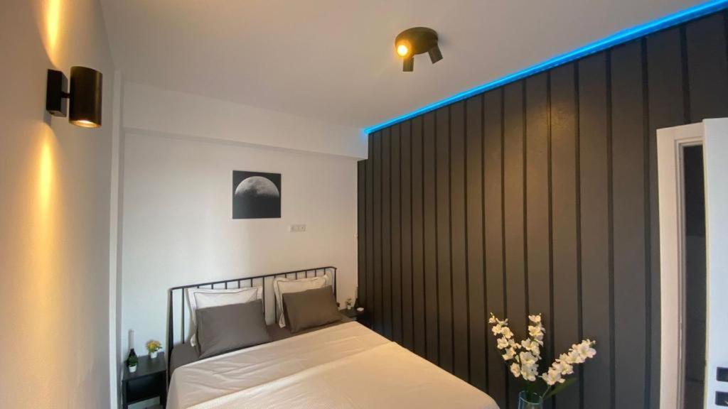 Q Luxury Apartment - Palas Center Iasi Exteriör bild